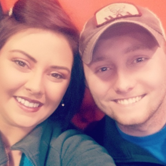 Meet your Posher, Hannah - Picture 2 of 4